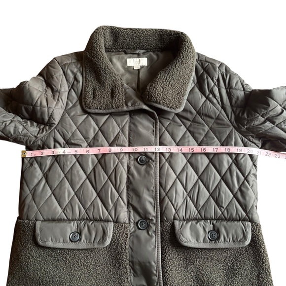 LOFT Quilted Sherpa Funnel Neck Jacket | Cozy Chic Neutral | MP - Picture 9 of 13